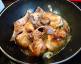 Foto del paso 3 de la receta: Conejo en salsa con majada de hígado
