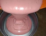 A picture of step 4 of Irish Strawberry Choco Cake.