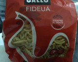 Foto del paso 2 de la receta: Fideuá de pollo y queso de cabra