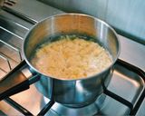 Foto langkah ke 3 dari resep Sop Oyong Telur.