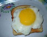 Foto del paso 5 de la receta: Tostadas con queso ranchero y huevo