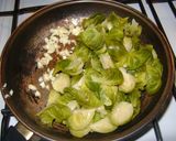 Foto del paso 10 de la receta: Repollitos de Bruselas con merluza