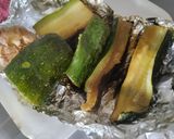 Foto del paso 2 de la receta: Dip ó untable de ajo y calabacín ahumados🧄🥒🍞