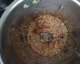 मूंग दाल बादाम बर्फी (Moong dal badam barfi recipe in hindi) रेसिपी चरण 4 फोटो