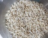 A picture of step 1 of Kolkata style Jhal Muri.