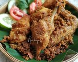 Foto langkah ke 5 dari resep Ayam goreng telur.