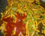 A picture of step 2 of Veg Chowmein.