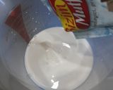 A picture of step 1 of Mango Trifle.