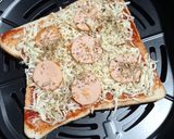Foto langkah ke 3 dari resep Pizza Roti Tawar.