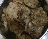 Foto langkah ke 5 dari resep 69. Bakwan gurih #DiulekAsyik #pekaninspirasi #cookpadcommunity.
