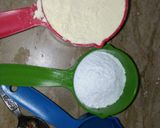 A picture of step 1 of Besan Halwa.