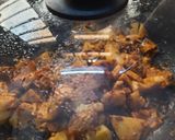 A picture of step 5 of Arvi ki sukhi sabzi.