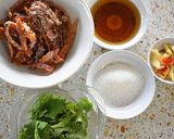 รูปขั้นตอนการทำที่ 1 ของ ไข่กั้งผัดพริกกระเทียม (เผ็ดน้อย)