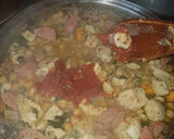 Foto del paso 5 de la receta: Garbanzo compuesto con pollo y salchicha