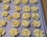 Foto langkah ke 3 dari resep Semprit susu 3 bahan.