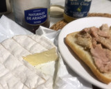 Foto del paso 2 de la receta: Bocadillo de atún y camembert