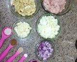 Foto langkah ke 3 dari resep Ayam Jamur untuk Bakmi / Nasi Tim 蘑菇鸡用于面条或团队米饭.