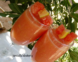 A picture of step 2 of Melon guava smoothie.