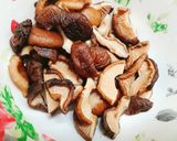 Hình bước làm 1 của món Nấm đông cô xào chua ngọt