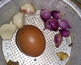 Foto langkah ke 1 dari resep Telur celup kuah putih.