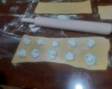 Foto del passaggio 5 della ricetta Ravioli freschi ricotta e spinaci
