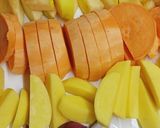 Gyümölcsös, zöldséges, húsos egytál étel recept fázis 1 fotója