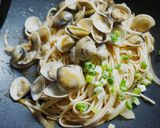 【愛在家裡麵x好勁道】茄汁蛤蜊炒麵的食譜步驟6照片