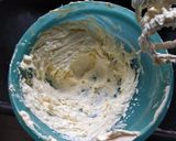 A picture of step 10 of Christmas Tree CupCake.