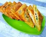 Foto langkah ke 8 dari resep Martabak Telur Kornet.