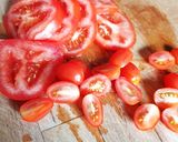 Une image de l'étape 2 de Tarte fine à la tomate moutarde.