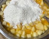 Foto del paso 3 de la receta: Torta Caramelizada de Naranjas y Manzanas sin Gluten