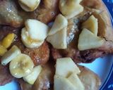 A picture of step 9 of Samosa chat.
