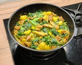 Foto del paso 7 de la receta: Curry de acelgas con patatas, pavo y shiitake