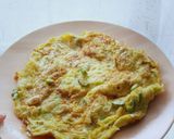 A picture of step 6 of Bitter Beans and Green Chilli Omelette.
