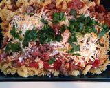 A picture of step 4 of Spinach Rotini Bake with Meat Sauce & Homemade Garlic Toast.