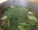 Foto langkah ke 3 dari resep Sayur bayam, wortel dan labu siam kecil.