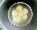 Foto langkah ke 5 dari resep Roti Goreng dan Roti Kukus.