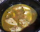 Foto del paso 12 de la receta: Pollo en salsa de cebollas y cebollitas moradas