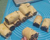 Foto langkah ke 10 dari resep Roti Gulung Coklat Viral.