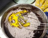 Foto langkah ke 3 dari resep Pondan brownies kukus.