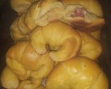 Foto del paso 6 de la receta: Medialunas saladas rellenas sin hojaldre
