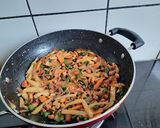 A picture of step 2 of Seviyan Upma.