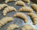 صورة لخطوة 3 من وصفة بريوش بشكل كرواسون ☕