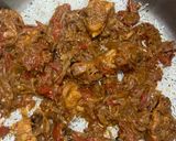 A picture of step 5 of Dhuwan chicken biryani.