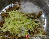 A picture of step 2 of Cretan Dolmadakia.