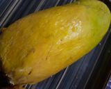 A picture of step 3 of Cake Mango Cream delight.