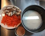A picture of step 2 of Tuna steamed rice.