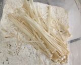 Foto langkah ke 3 dari resep Jamur Enoki Krispi.