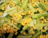 A picture of step 4 of Corns cucumber salad.