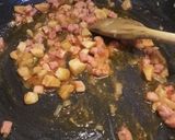 A picture of step 3 of Tortellini alla boscaiola.